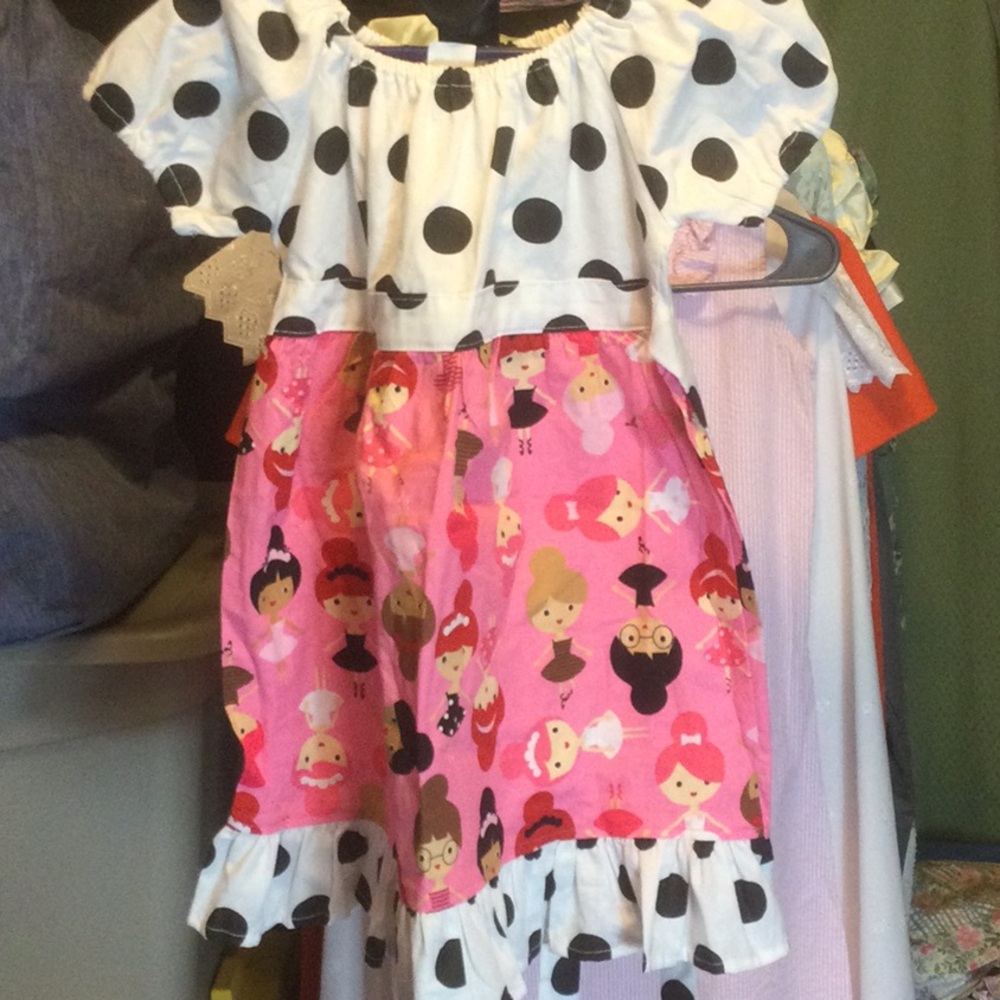 Beary basics Girls Pink Princess Print Polka Dot Dress 4t